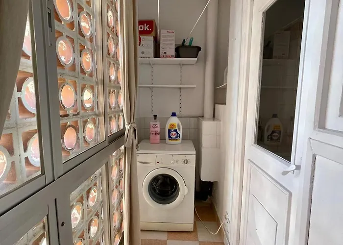 Genevie 丰希罗拉